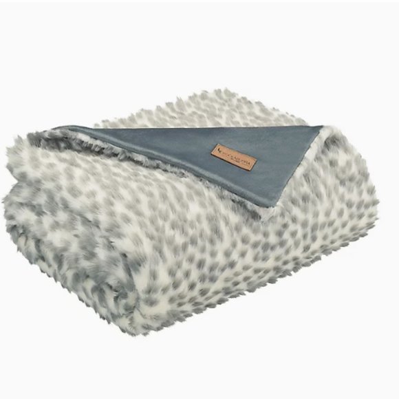 UGG Bedding Nwt Koolaburra By Ugg Rosie Throw Blanket Poshmark